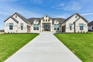 1304 Paxton Ln, Florence, TX 76527 - Photo 1