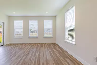 112 Callie Street, Smithville, TX 78957 - Photo 11