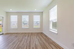 112 Callie St, Smithville, TX 78957 - Photo 11