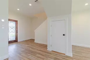 112 Callie St, Smithville, TX 78957 - Photo 9
