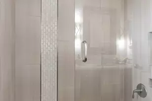 6913 Auckland Dr, Austin, TX 78749 - Photo 31