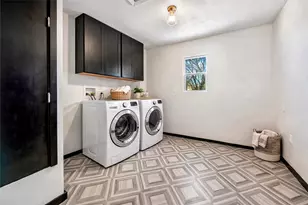 6915 Providence Ave, Austin, TX 78752 - Photo 19