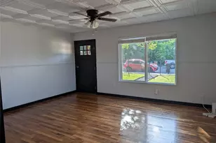 6915 Providence Ave, Austin, TX 78752 - Photo 3