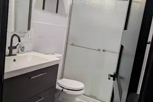 6915 Providence Ave, Austin, TX 78752 - Photo 13