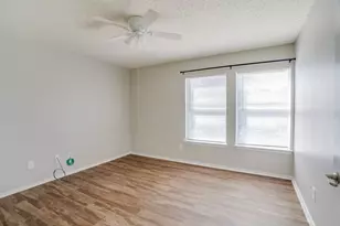 7903 Bramble Bush Dr, Austin, TX 78747 - Photo 15