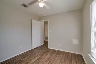 7903 Bramble Bush Dr, Austin, TX 78747 - Photo 13