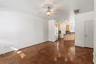 512 Eberhart Ln, Austin, TX 78745 - Photo 5