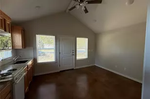 1704 E 3rd Street E, Lampasas, TX 76550 - Photo 15