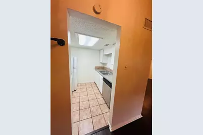 2401 Leon Street #307, Austin, TX 78705 - Photo 11