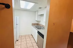 2401 Leon St, Austin, TX 78705 - Photo 11