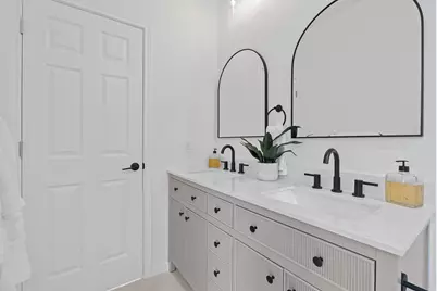 738 Chihuahua Street, Lockhart, TX 78644 - Photo 19