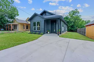 738 Chihuahua St, Lockhart, TX 78644 - Photo 1