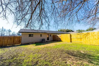 4306 Shallowbrook Trail, Austin, TX 78744 - Photo 15
