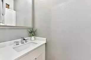 2300 S 5th St, Austin, TX 78704 - Photo 9