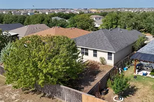 162 Brandons Way, Buda, TX 78610 - Photo 33