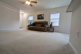 5435 Chase Canyon, San Antonio, TX 78252 - Photo 9