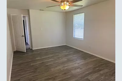 200 Prima Street, Smithville, TX 78957 - Photo 17