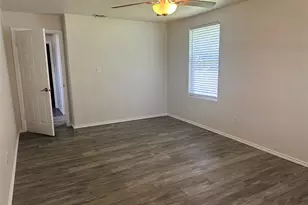 200 Prima St, Smithville, TX 78957 - Photo 17