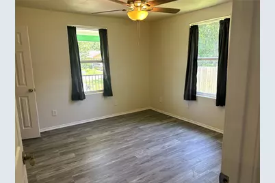 200 Prima Street, Smithville, TX 78957 - Photo 23