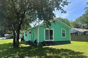 200 Prima St, Smithville, TX 78957 - Photo 27