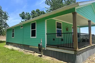 200 Prima St, Smithville, TX 78957 - Photo 5