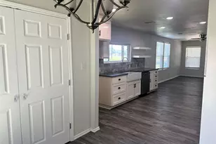 200 Prima St, Smithville, TX 78957 - Photo 15