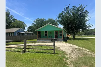 200 Prima Street, Smithville, TX 78957 - Photo 3