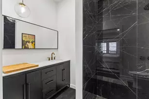 1404 Norwalk Ln, Austin, TX 78703 - Photo 9