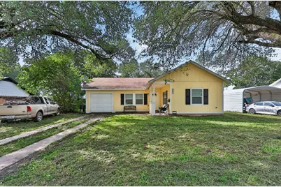 1002 Haley Avenue, Rockdale, TX 76567 - Photo 1