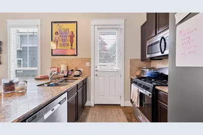 507 W North Loop Boulevard #B, Austin, TX 78751 - Photo 3