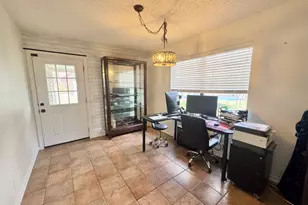 612 Cardinal St, Elgin, TX 78621 - Photo 17