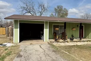 612 Cardinal St, Elgin, TX 78621 - Photo 7