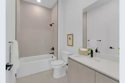 2209 S 1st Street #403, Austin, TX 78704 - Photo 13