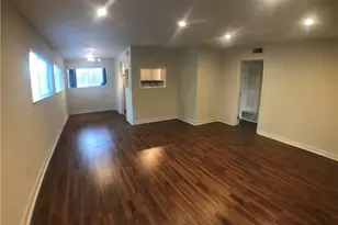 706 W 34th St, Austin, TX 78705 - Photo 3