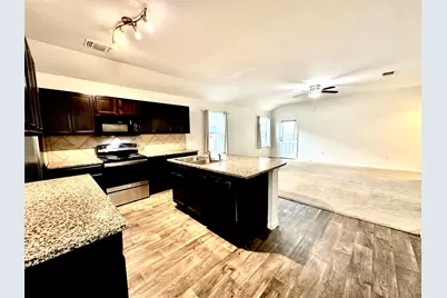 102 Acadia Cove, Hutto, TX 78634 - Photo 3