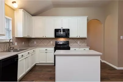 116 Campos Drive, Hutto, TX 78634 - Photo 5