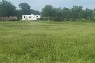 126 Cuernavaca Dr, Del Valle, TX 78617 - Photo 1