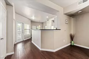 2320 Gracy Farms Ln, Austin, TX 78758 - Photo 7