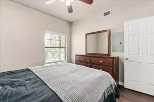 2320 Gracy Farms Ln, Austin, TX 78758 - Photo 17
