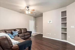 2320 Gracy Farms Ln, Austin, TX 78758 - Photo 5