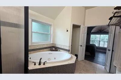 1127 Robin Road, Elgin, TX 78621 - Photo 11