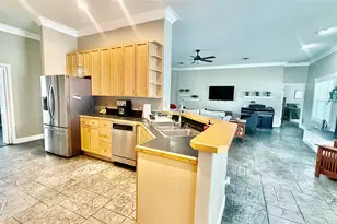 1127 Robin Rd, Elgin, TX 78621 - Photo 5