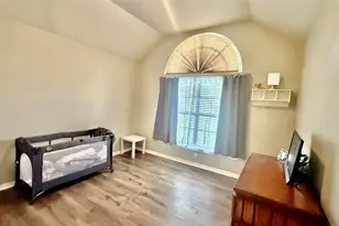 1127 Robin Rd, Elgin, TX 78621 - Photo 13