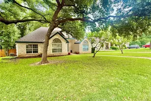 1127 Robin Rd, Elgin, TX 78621 - Photo 1