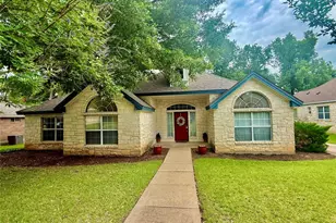 1127 Robin Rd, Elgin, TX 78621 - Photo 19