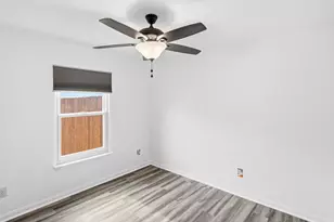 229 J E Brown Ln, Jarrell, TX 76537 - Photo 17