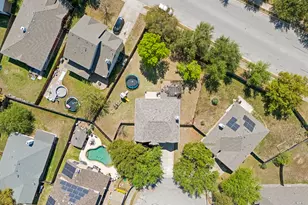 1405 Grafton Ln, Pflugerville, TX 78660 - Photo 35