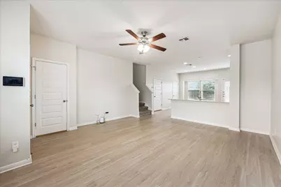 1044 Esplanade Parkway, San Marcos, TX 78666 - Photo 5