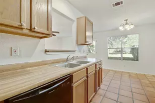 6102 Parkwood Dr, Austin, TX 78735 - Photo 27