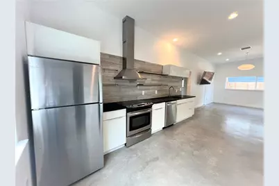 2103 E 14th Street #B, Austin, TX 78702 - Photo 5
